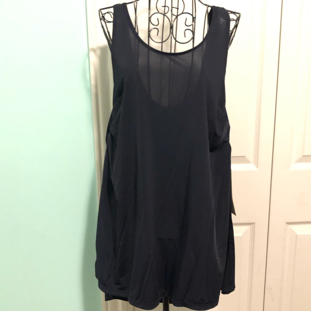 Knotted sides tank NWT